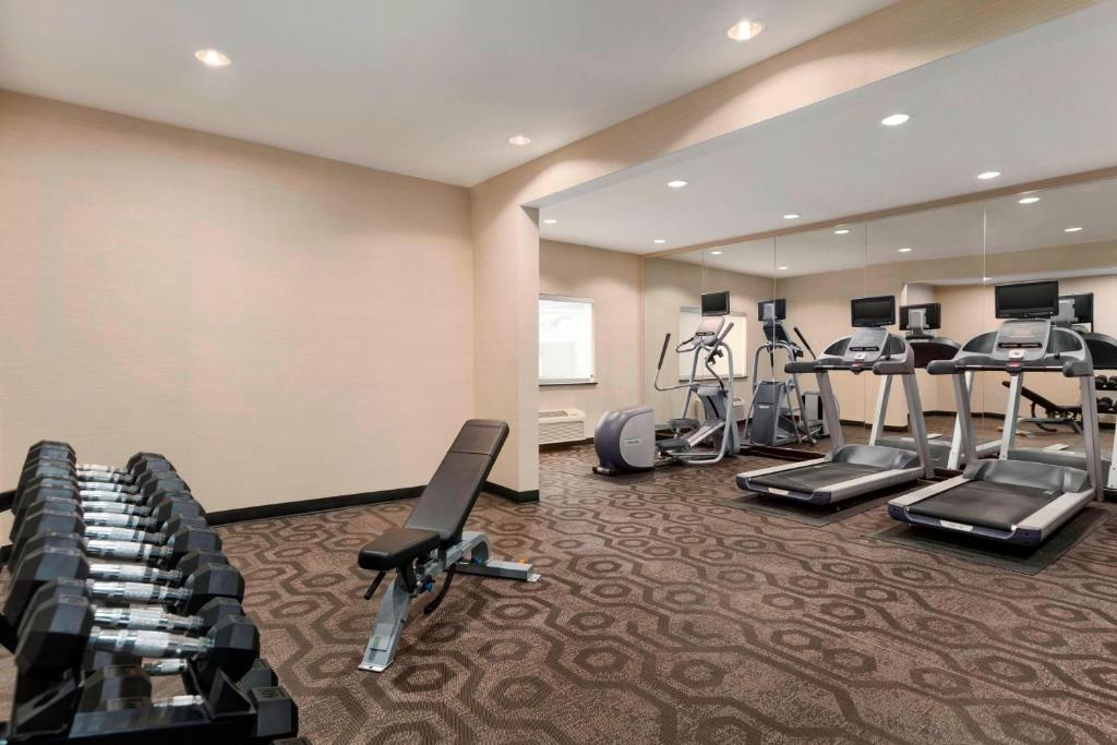 Fairfield Inn & Suites Mankato - Tap to explore photos