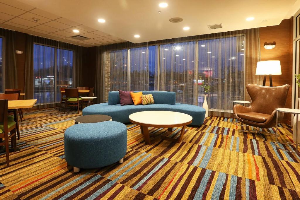 Fairfield Inn & Suites by Marriott Madison Verona image