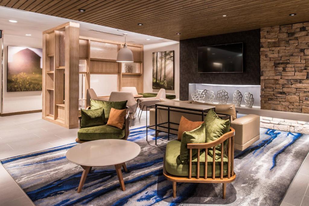 Fairfield Inn & Suites by Marriott Staunton image