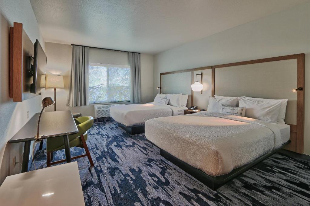 Fairfield Inn & Suites by Marriott Albuquerque North - Tap to explore photos