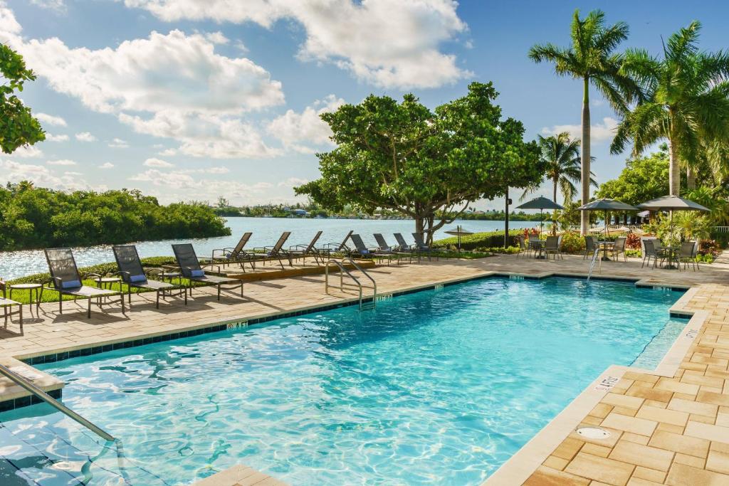 Fairfield Inn & Suites by Marriott Marathon Florida Keys image