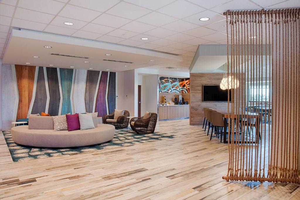 Fairfield Inn & Suites by Marriott Clearwater Beach image