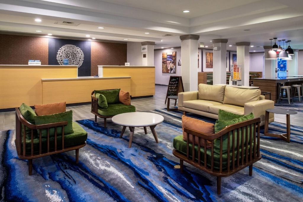 Fairfield Inn & Suites by Marriott High Point/Archdale image