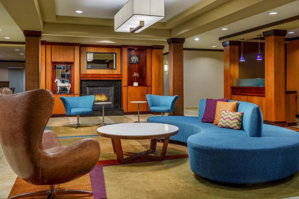 Fairfield Inn & Suites by Marriott Peoria East image