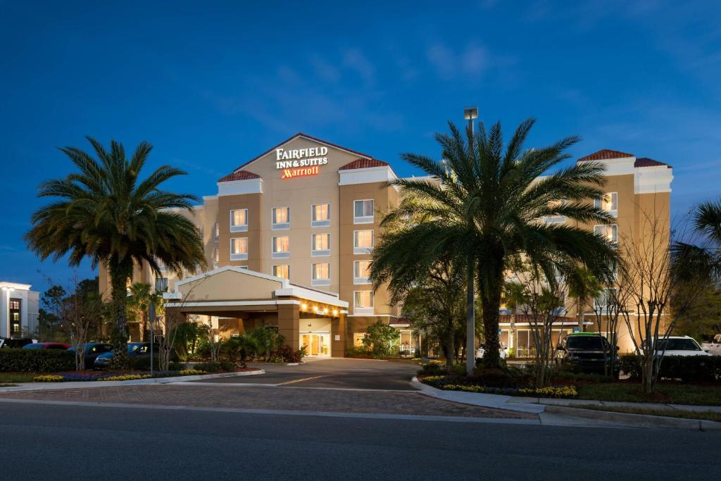 Fairfield Inn & Suites by Marriott Jacksonville Butler Blvd image