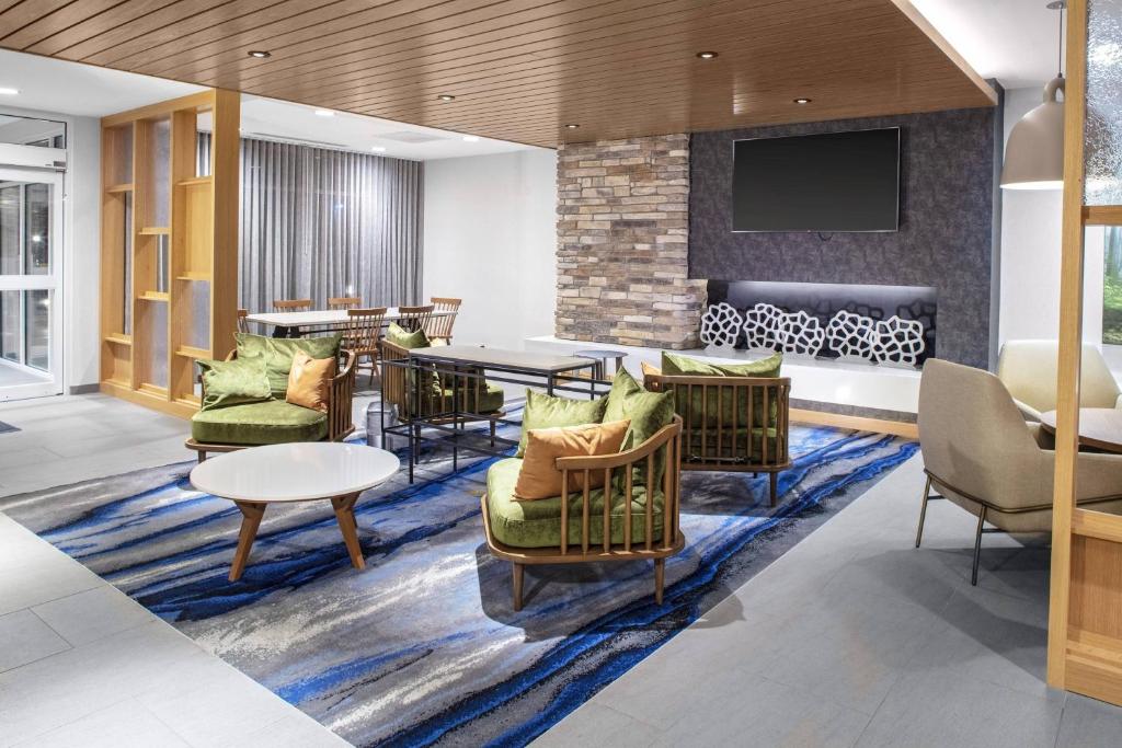 Fairfield Inn & Suites by Marriott Indianapolis Greenfield image