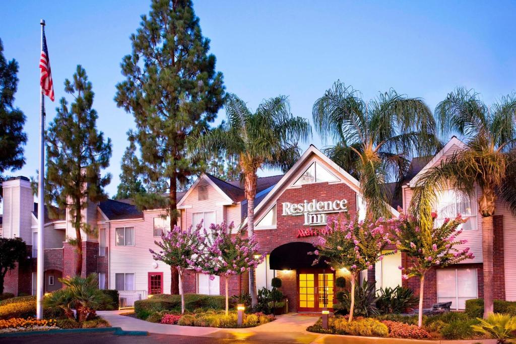 Residence Inn by Marriott Bakersfield - Tap to explore photos