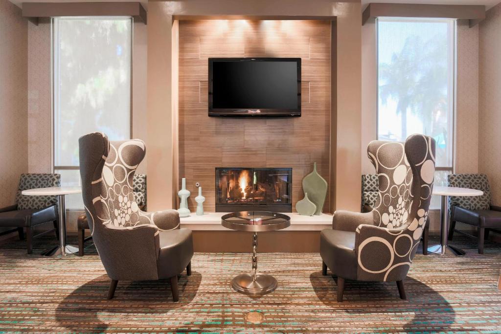 Residence Inn by Marriott Bakersfield image