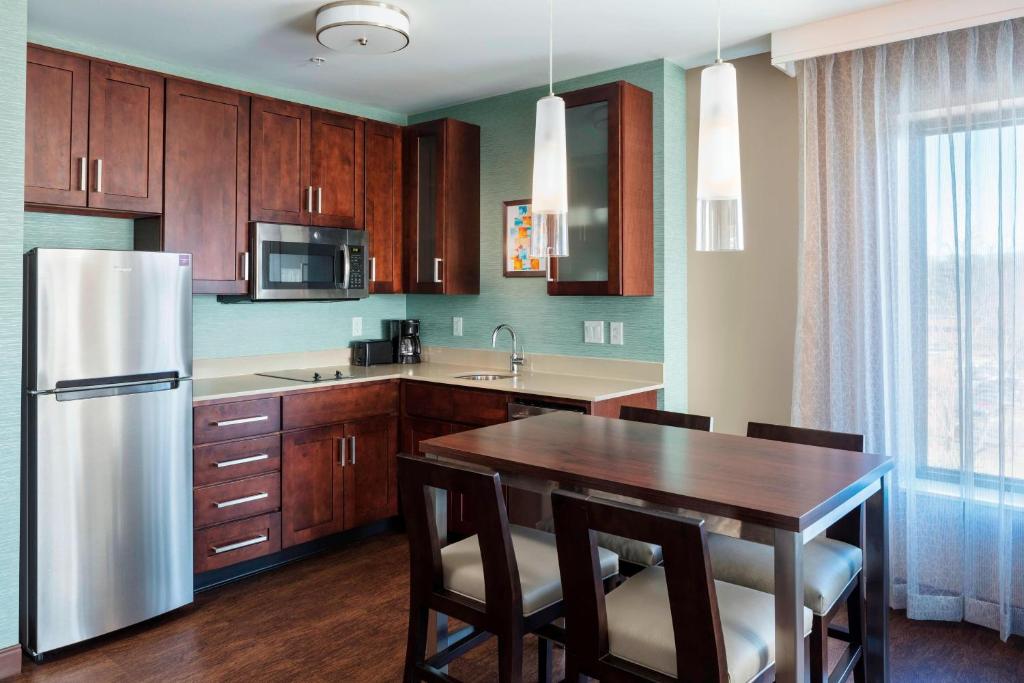 Residence Inn by Marriott Boston Burlington image