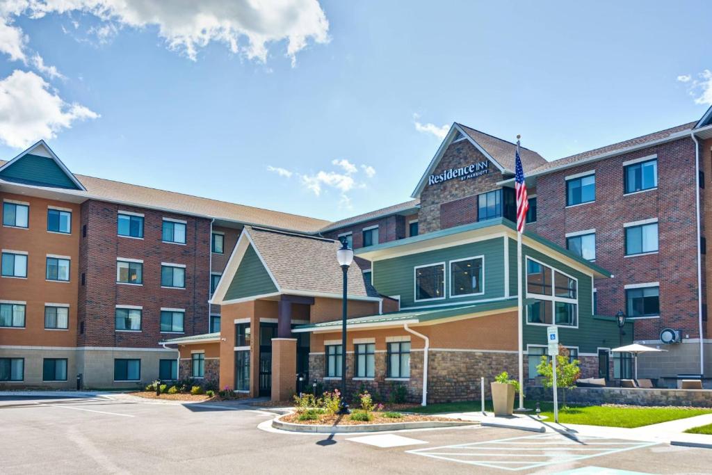 Residence Inn by Marriott Cleveland Airport/Middleburg Heights image