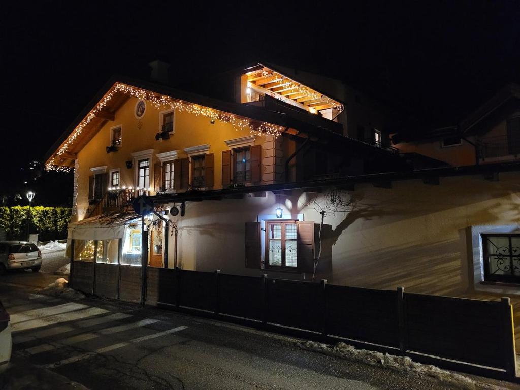 HOTEL SALVANEL BOSCHETTO ROLAND DI DAPRA’ MARIA MADDALENA - Tap to explore photos