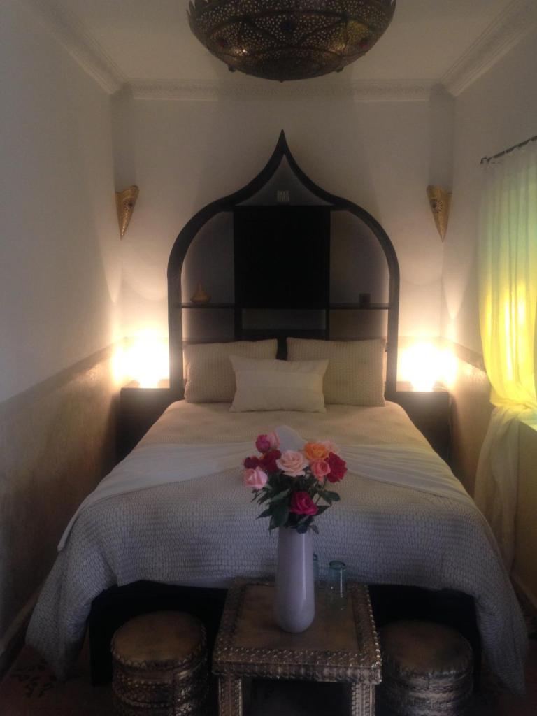 Двухместный (Двухместный номер «Белый» с 1 кроватью), Riad Bjoujna