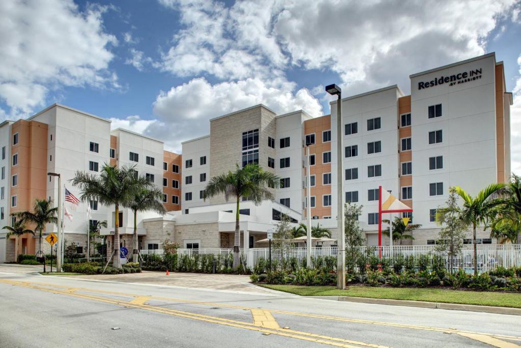 Residence Inn by Marriott Fort Lauderdale Coconut Creek image