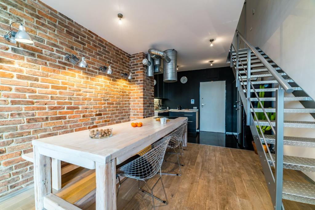 Апартаменты (Двухуровневые апартаменты), Qbik Loft Aparts