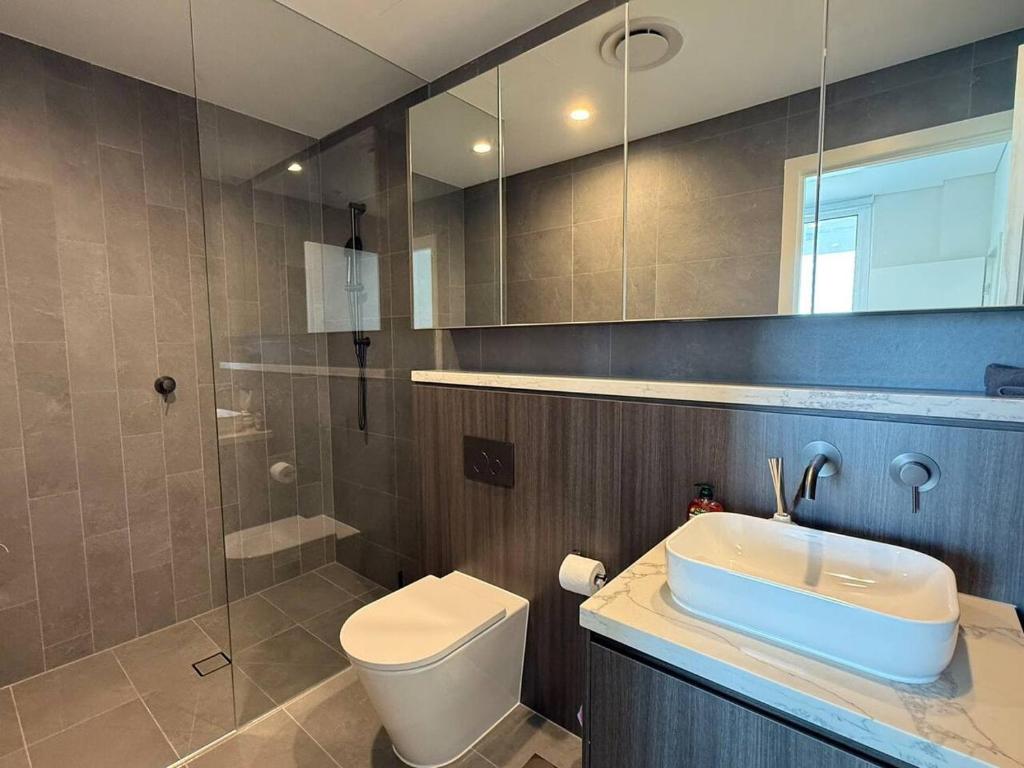 2BR apartment close to Accor Stadium photo 2