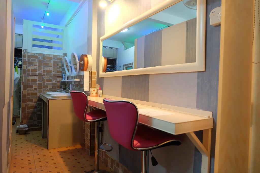 Номер (Кровать в общем номере для женщин с 4 кроватями (Вентилятор)), Decordo Hostel