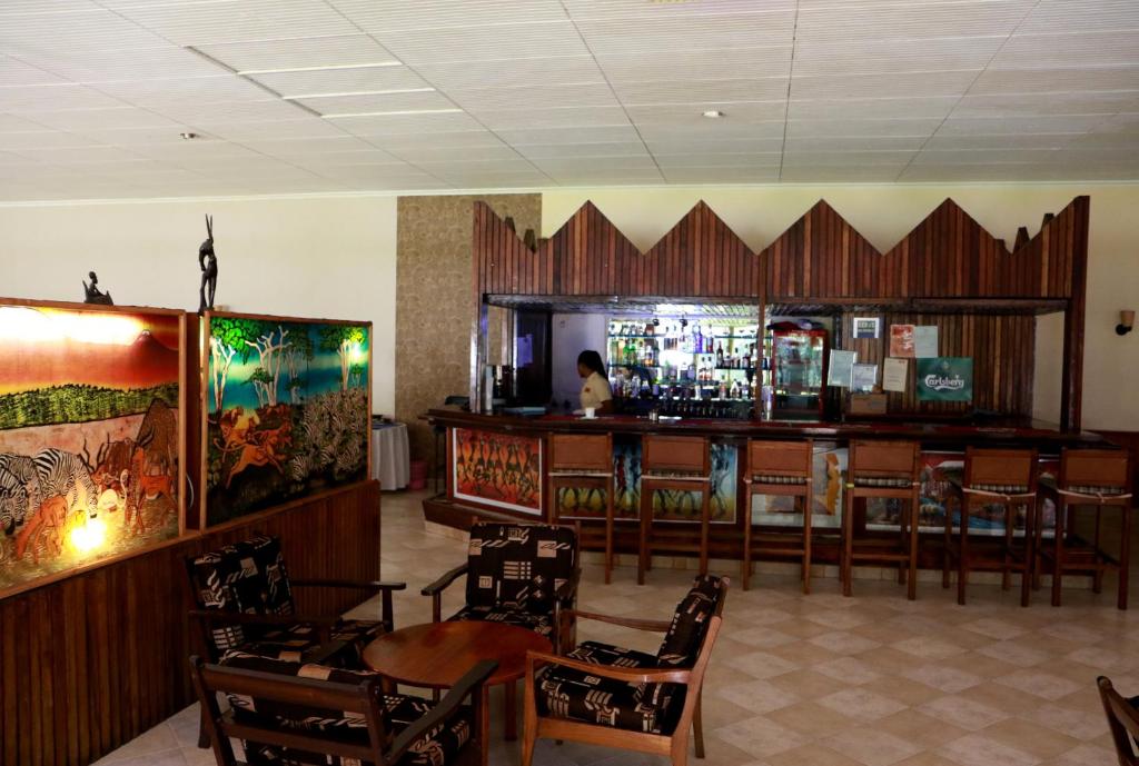 Equator Hotel photo 2