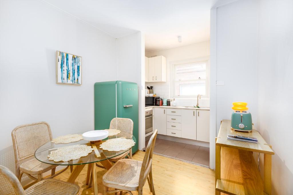 The Bondi Beachcomber Apartment photo 4