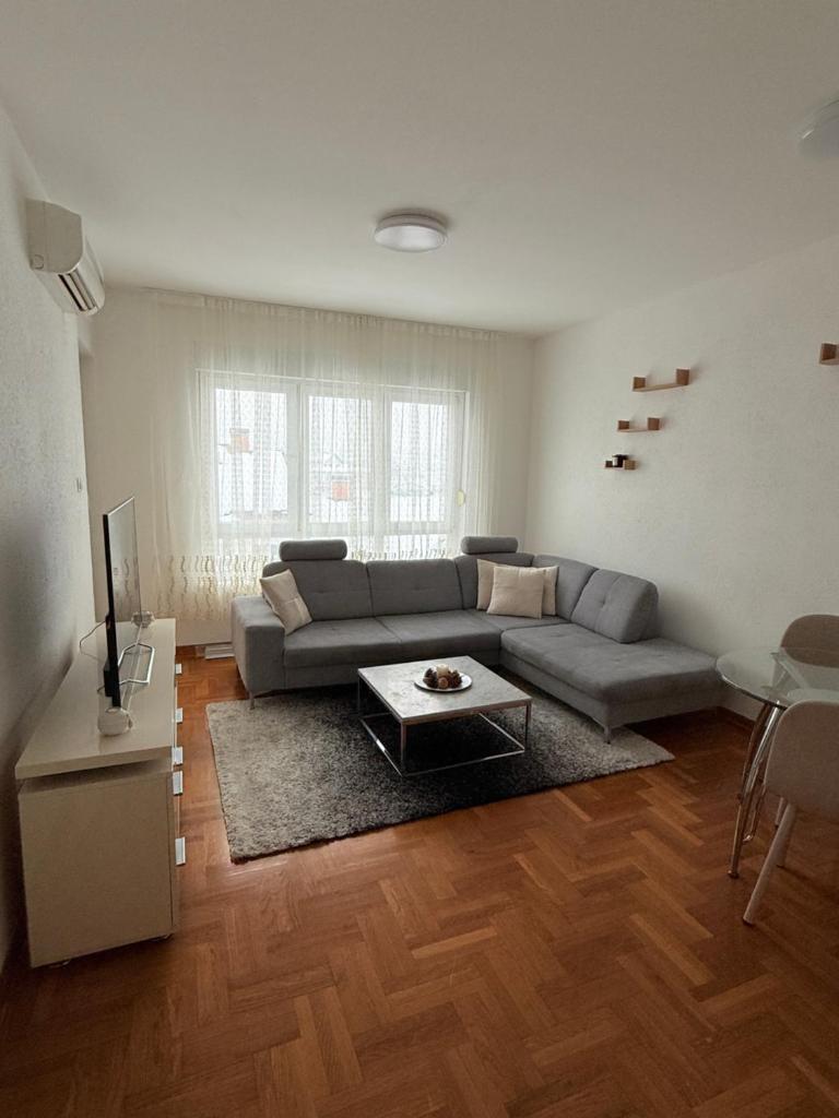 City Apartment Banja Luka sa Parkingom u garazi photo 4