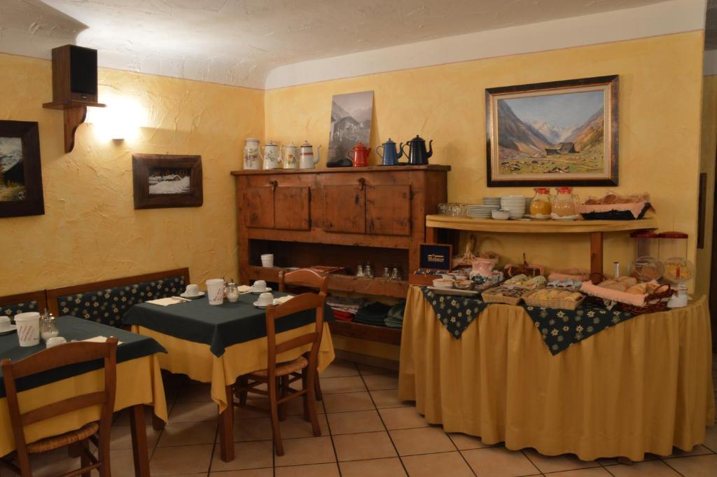 Hotel Petit Giles photo 3