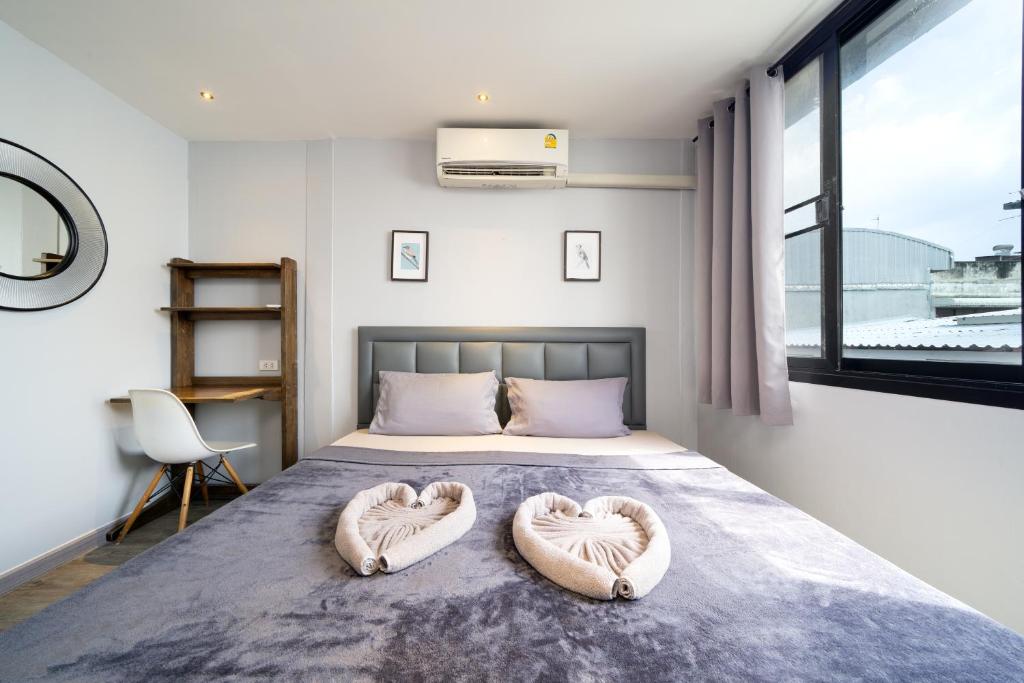 OH Hostels - Bangkok Room Type - Double Room with Shared Bathroom A2 - Smoking Building