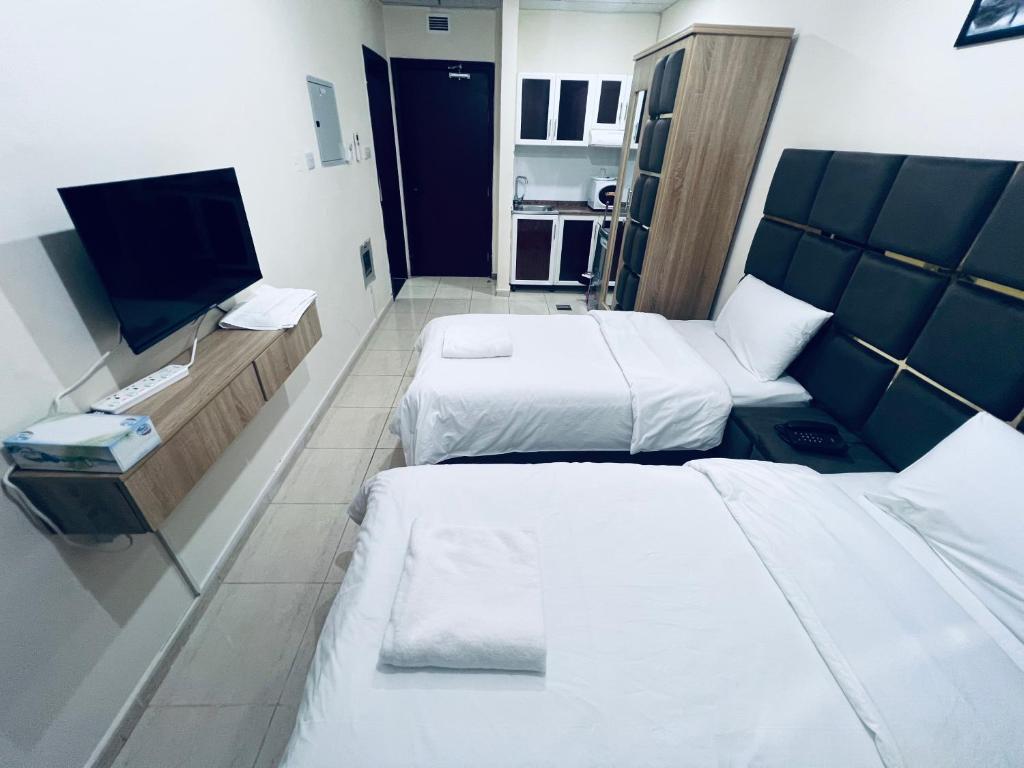 Landtech Vacation Homes - Baniyas Square photo 2