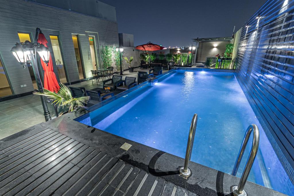 Landwalk Al Taawun Hotel Riyadh - Tap to explore photos