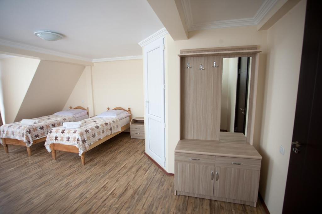Mestiatour Guest House photo 4