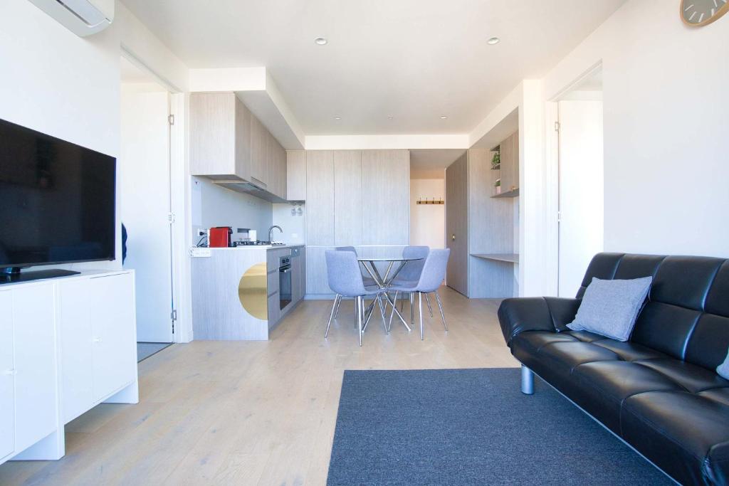 Rundle Retreat - 2BR Apartment with stunning views photo 3