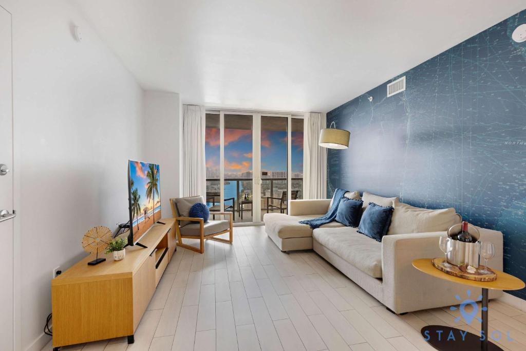 Spacious 2BR Condo, Sleeps 6, Beachwalk Resort - Tap to explore photos