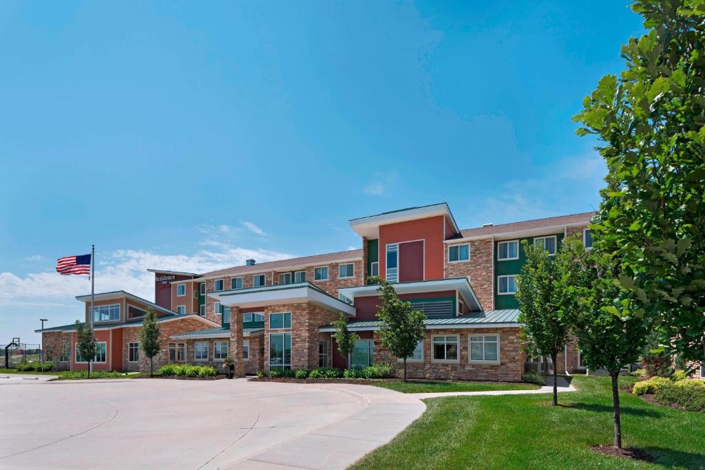 Residence Inn Omaha West image