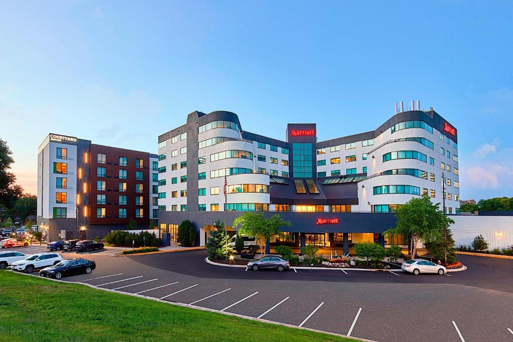 Minneapolis Marriott West image