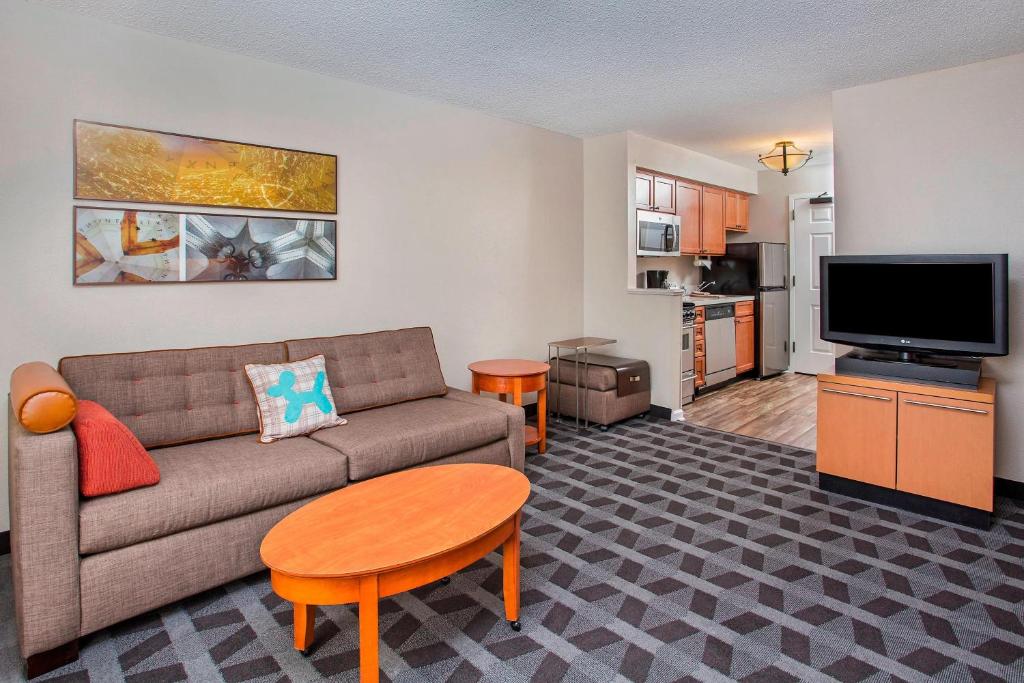 TownePlace Suites by Marriott Knoxville Cedar Bluff image