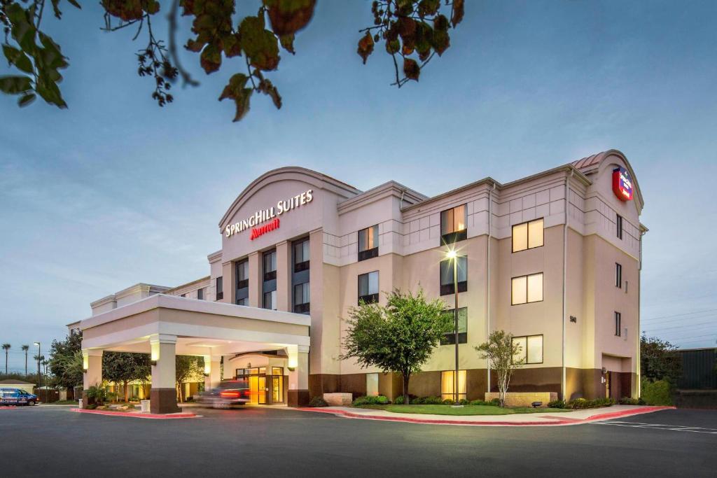 Springhill Suites by Marriott Laredo image