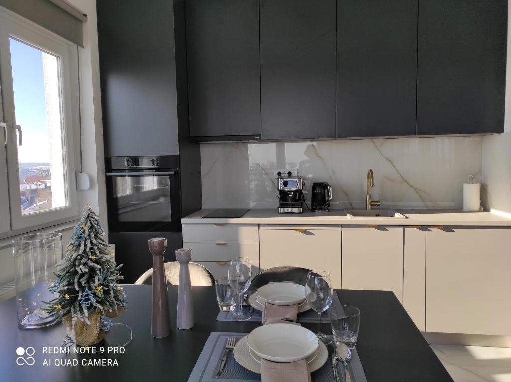 Lullaby apartment, moderan stan sa dvije spavaće sobe i besplatnim parkingom photo 3