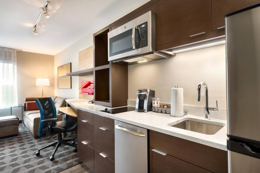 TownePlace Suites by Marriott Milwaukee Grafton image
