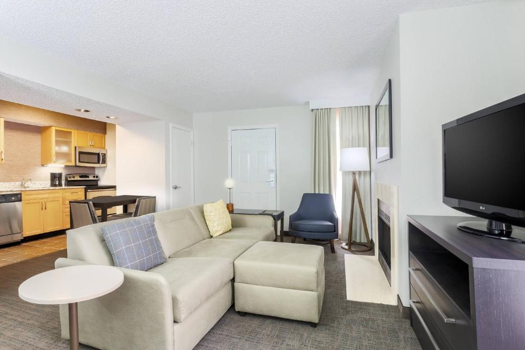 Residence Inn by Marriott Boca Raton image