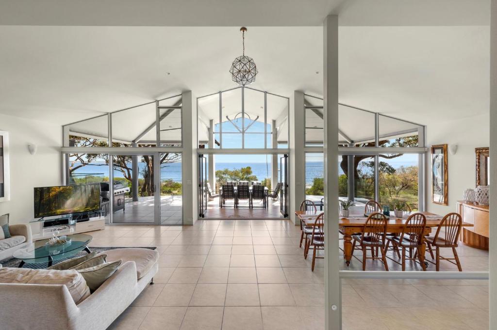 Famagusta - Belle Escapes Jervis Bay photo 2