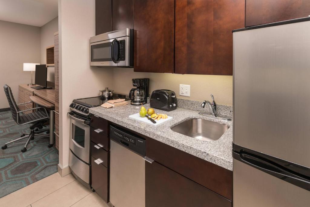 TownePlace Suites by Marriott Chicago Schaumburg image