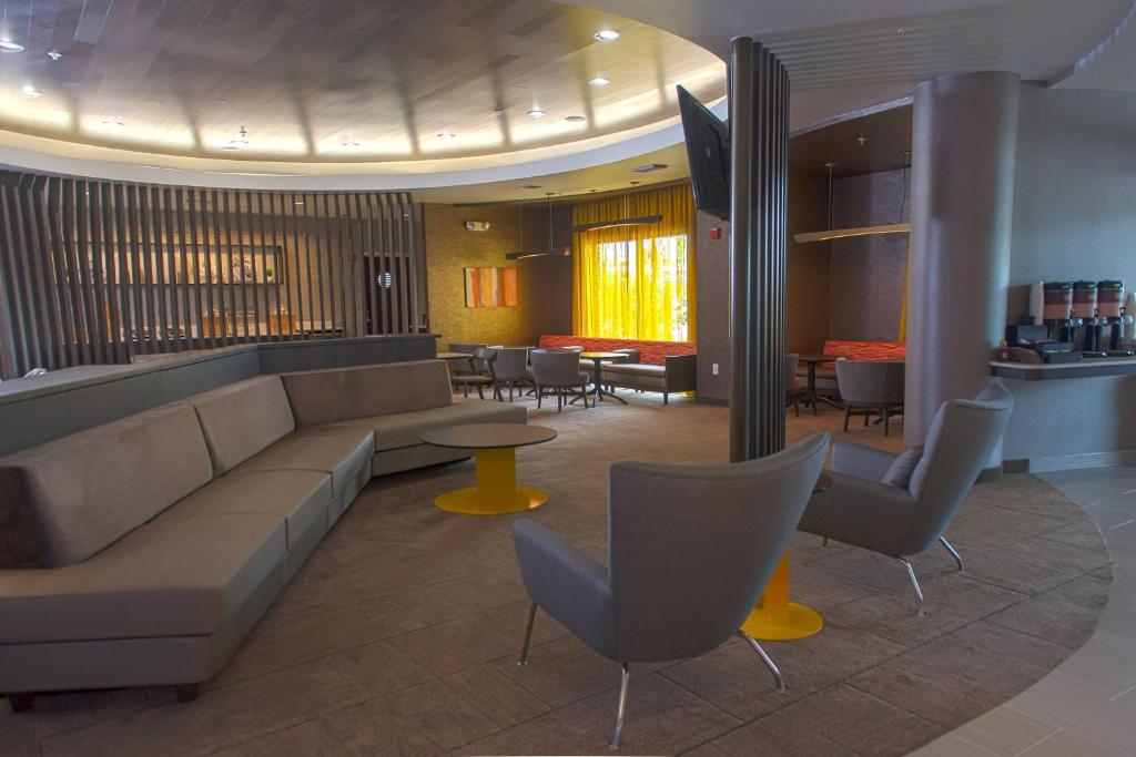 SpringHill Suites by Marriott Houston Pearland image