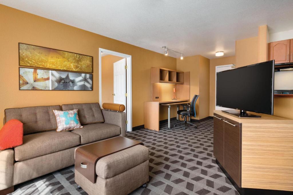 TownePlace Suites By Marriott Denver Downtown image