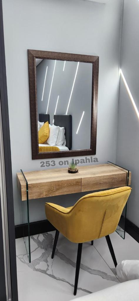 253 on Ipahla - Tap to explore photos