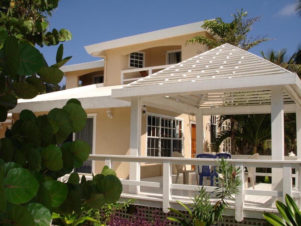Paradise Beach Hotel photo 3
