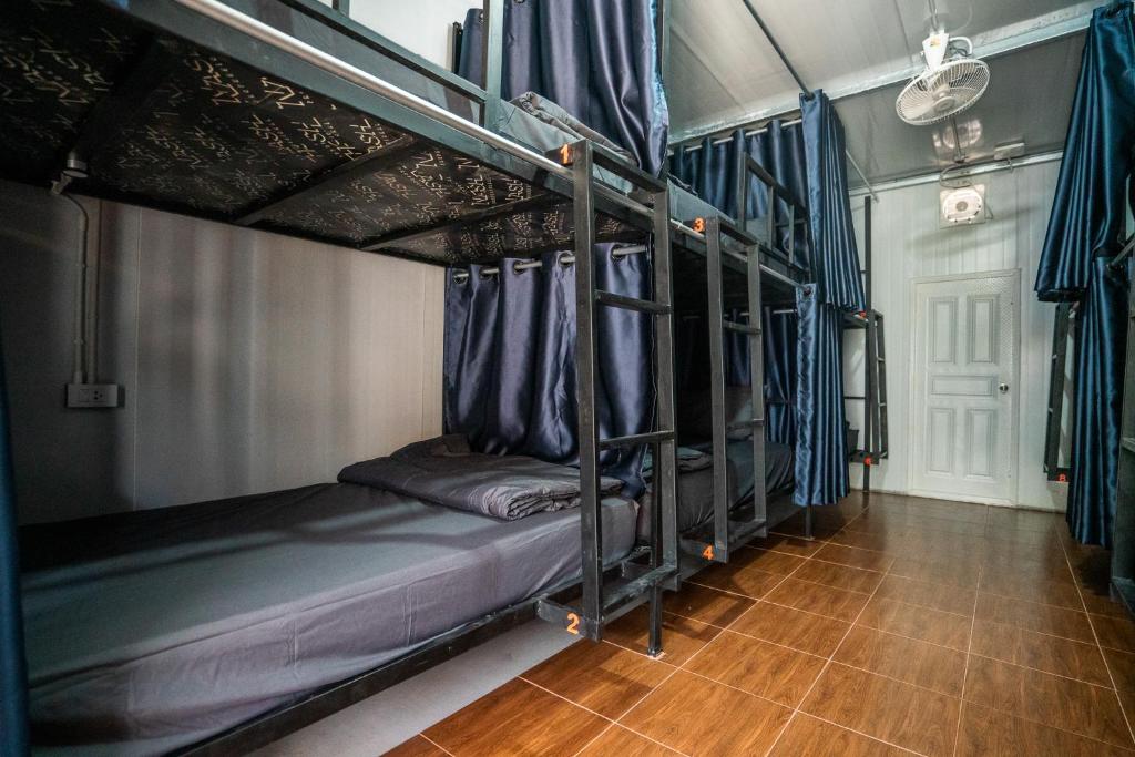 Summer Club and Hostel Ao Nang Room Type - Bunk Bed in Female Dormitory Room  