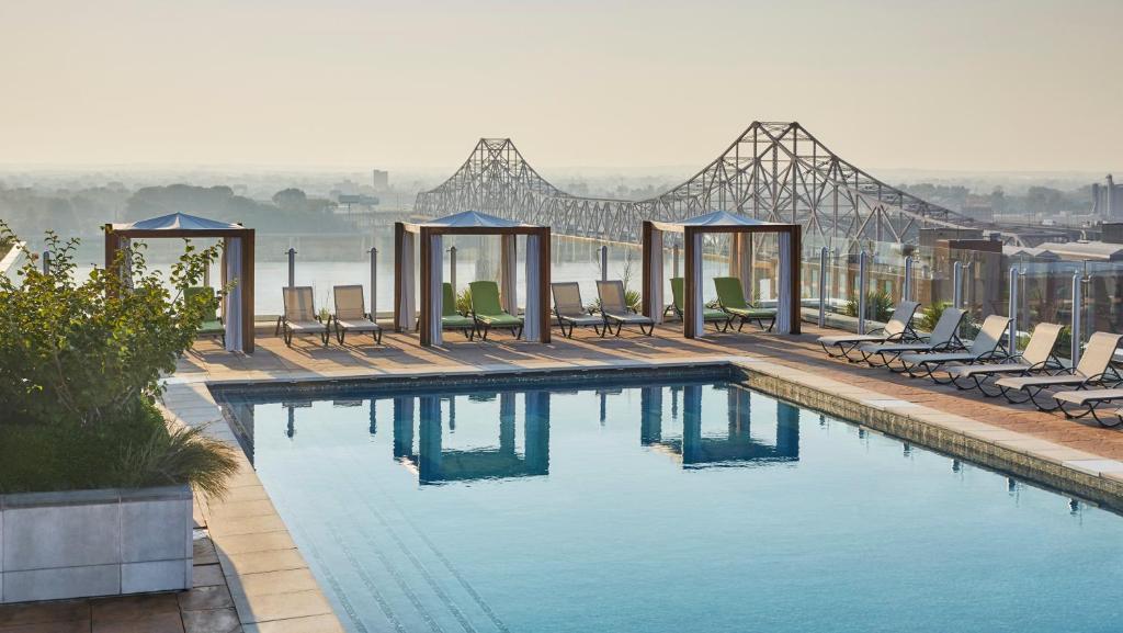 Four Seasons Hotel St Louis image