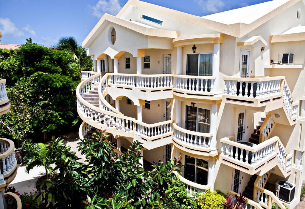 Pelican Reef Villas Resort photo 2