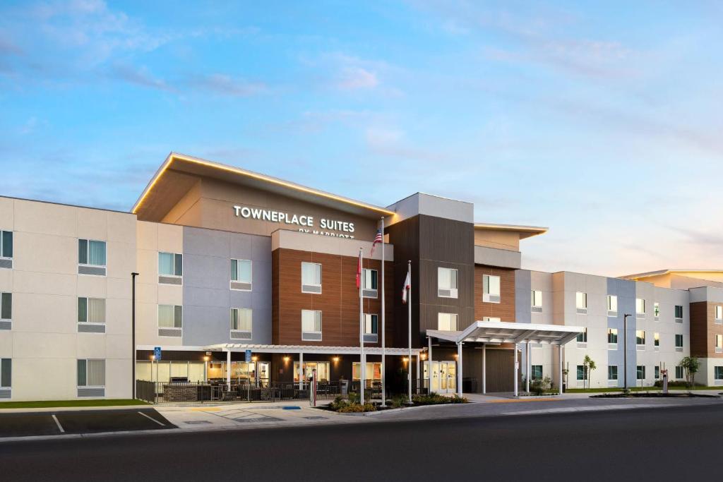 TownePlace Suites by Marriott Fresno Clovis image