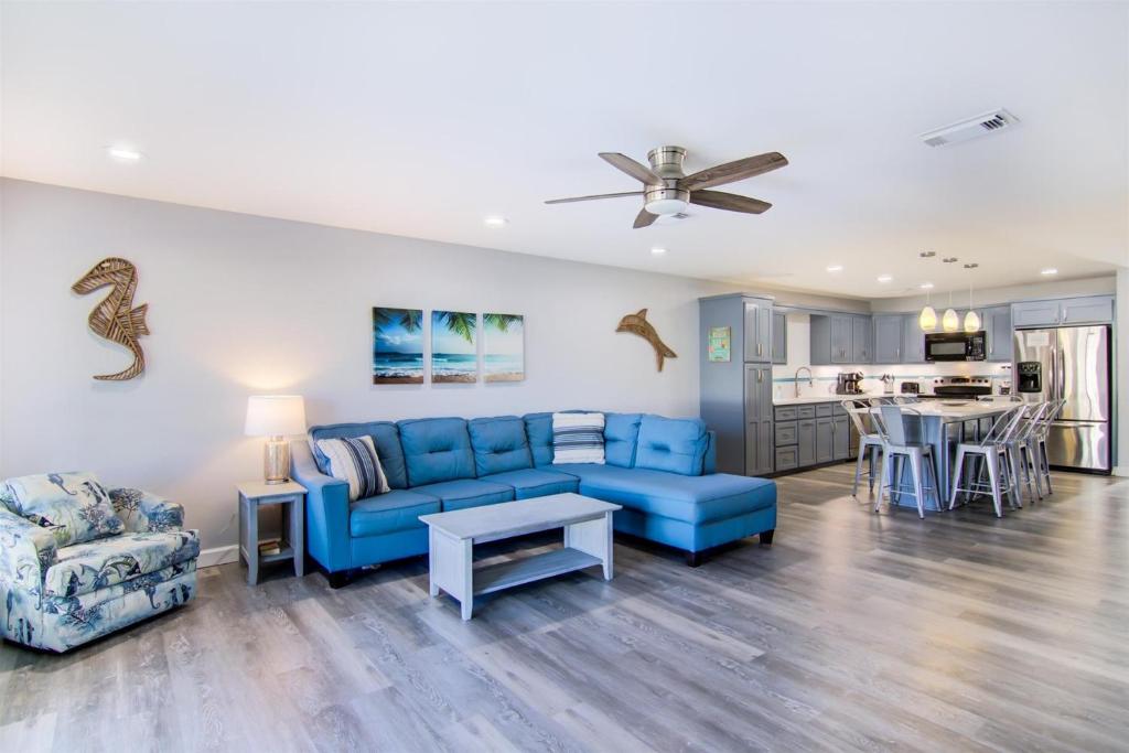 3 C, Three Bedroom Townhome image