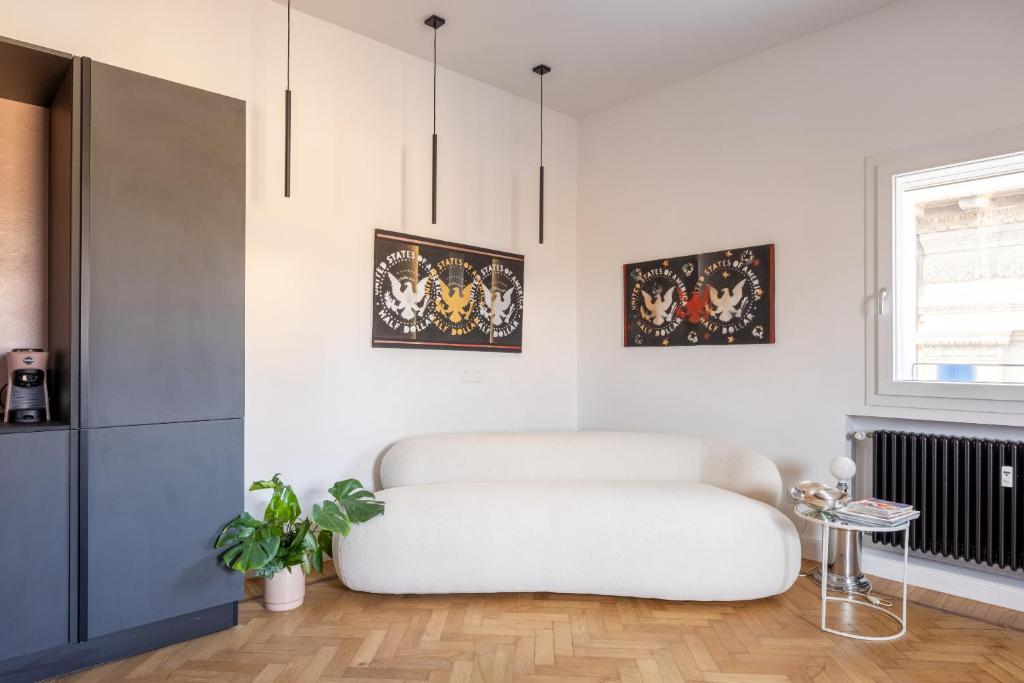 Artieri Suites, Piazza Maggiore - Tap to explore photos