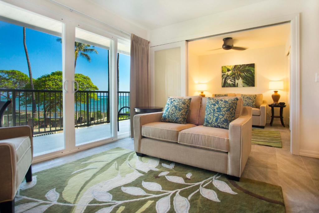 Castle at Kaua'i Kailani image